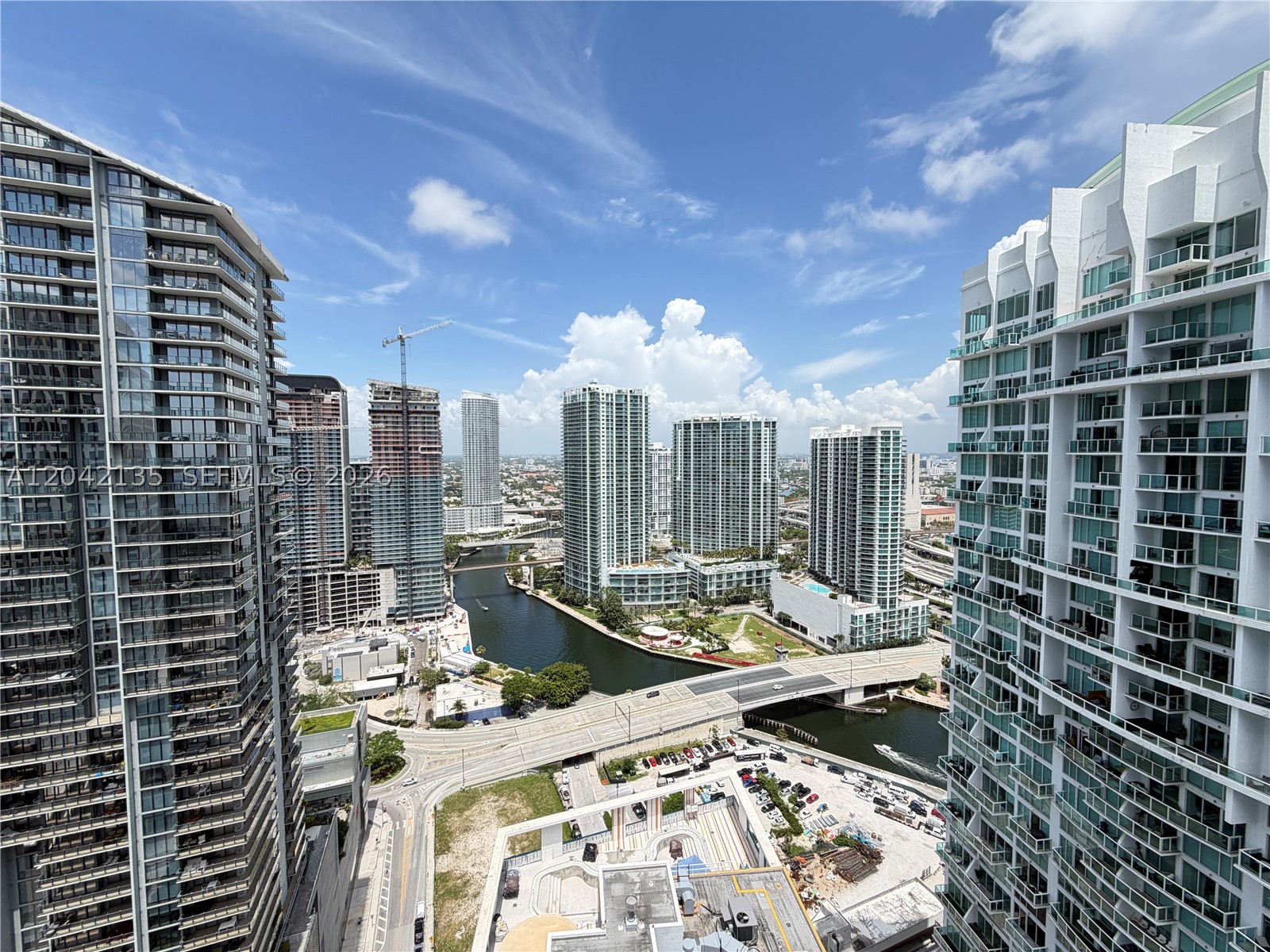 image 500 Brickell West11