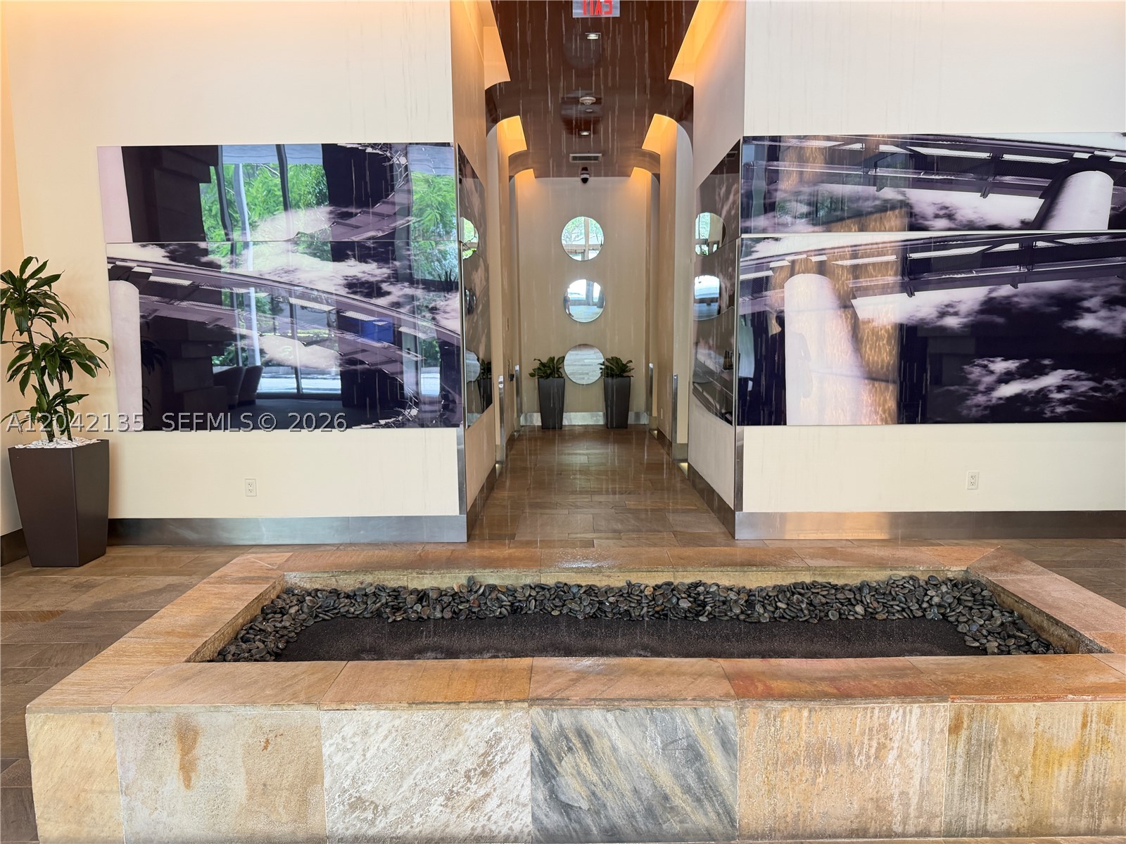 image 500 Brickell West15