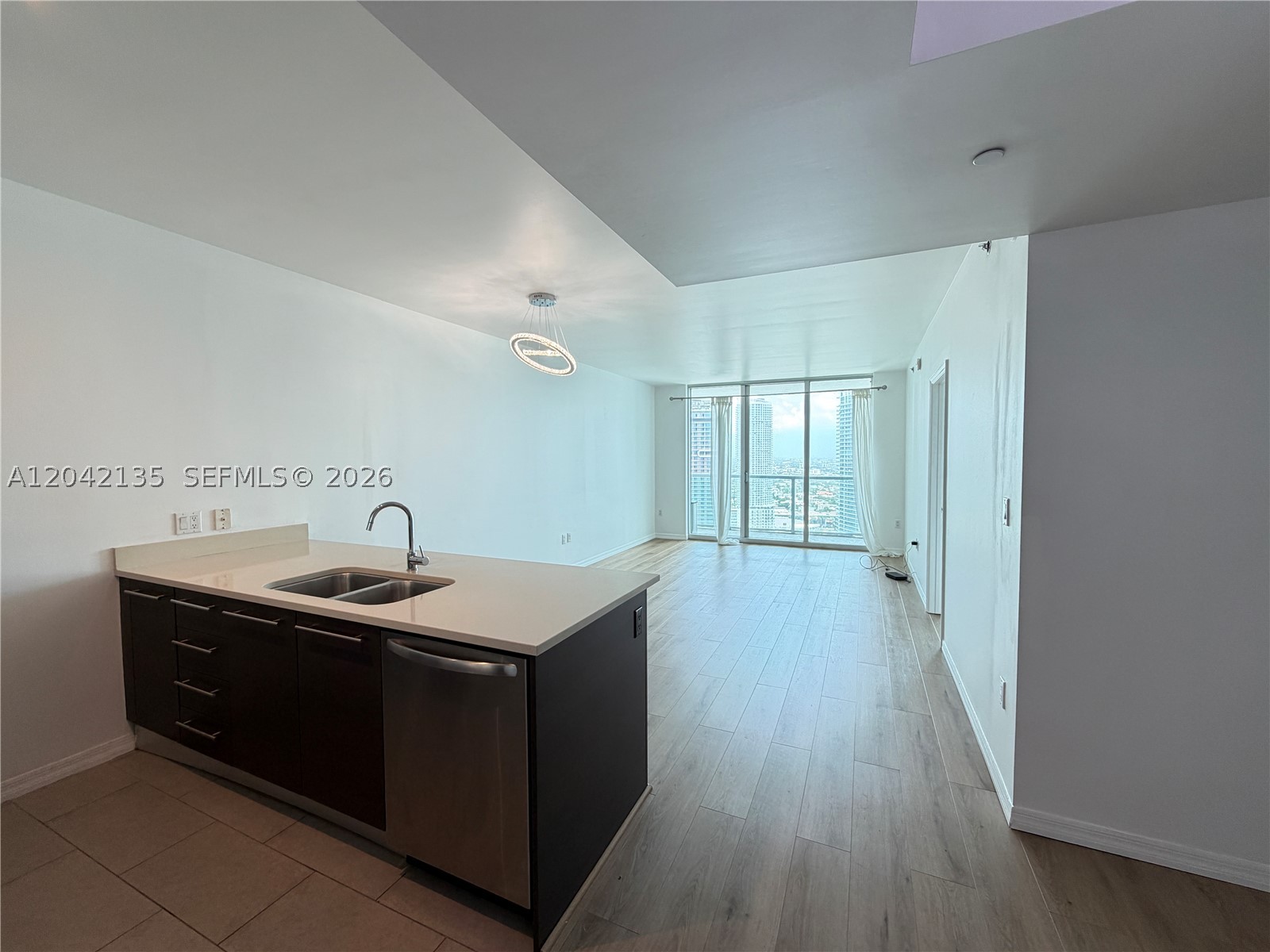 image 500 Brickell West1