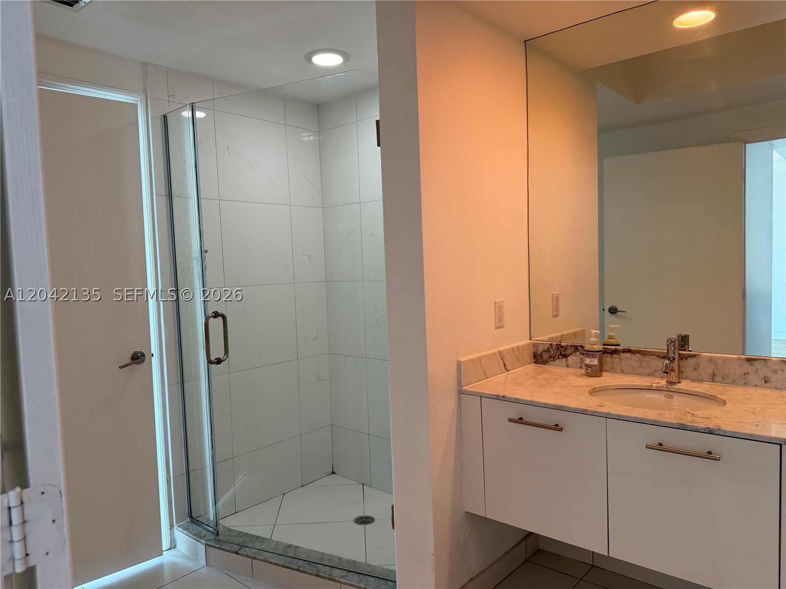 image 500 Brickell West8