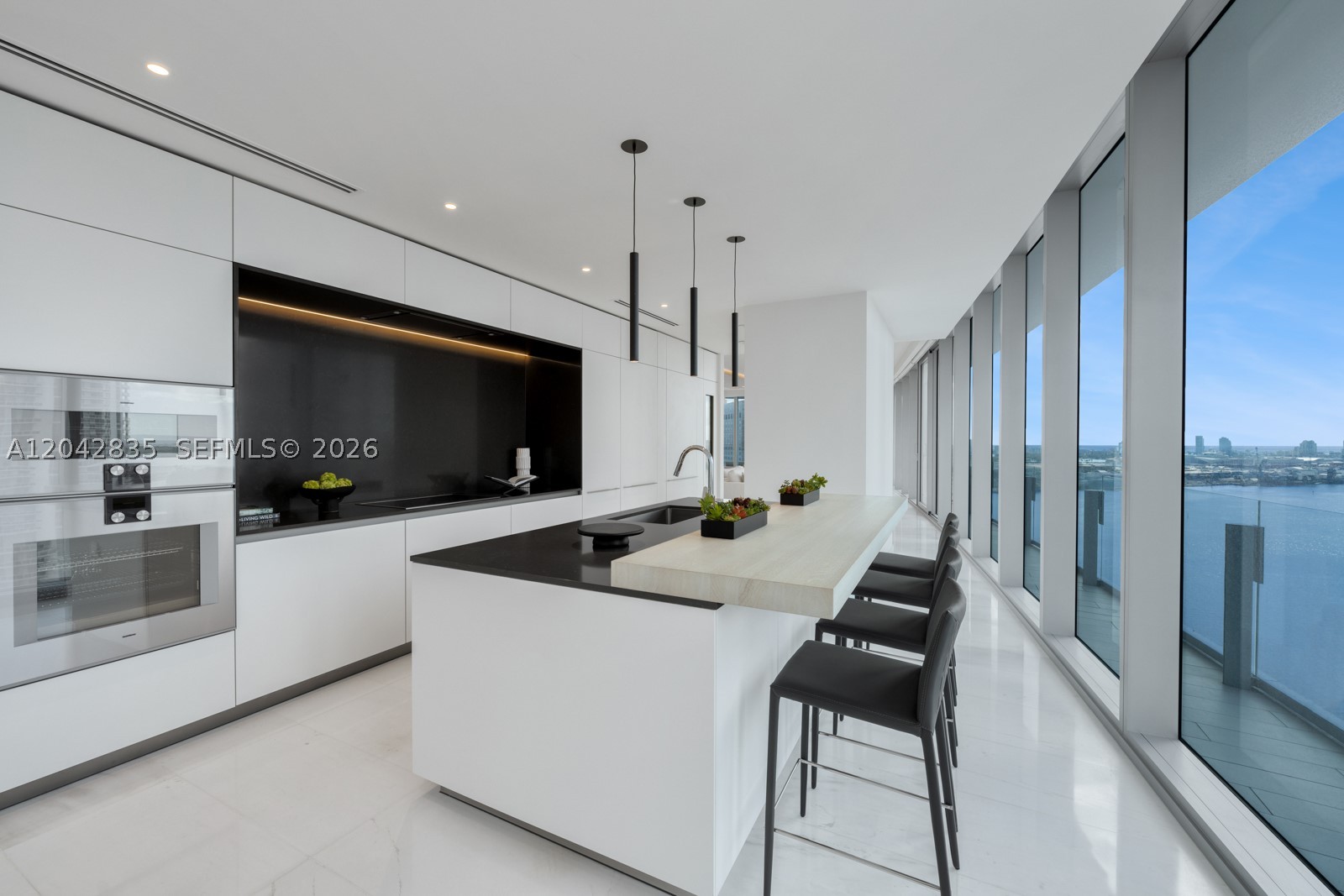 300 Biscayne Blvd Way #2701 Miami, FL 33131