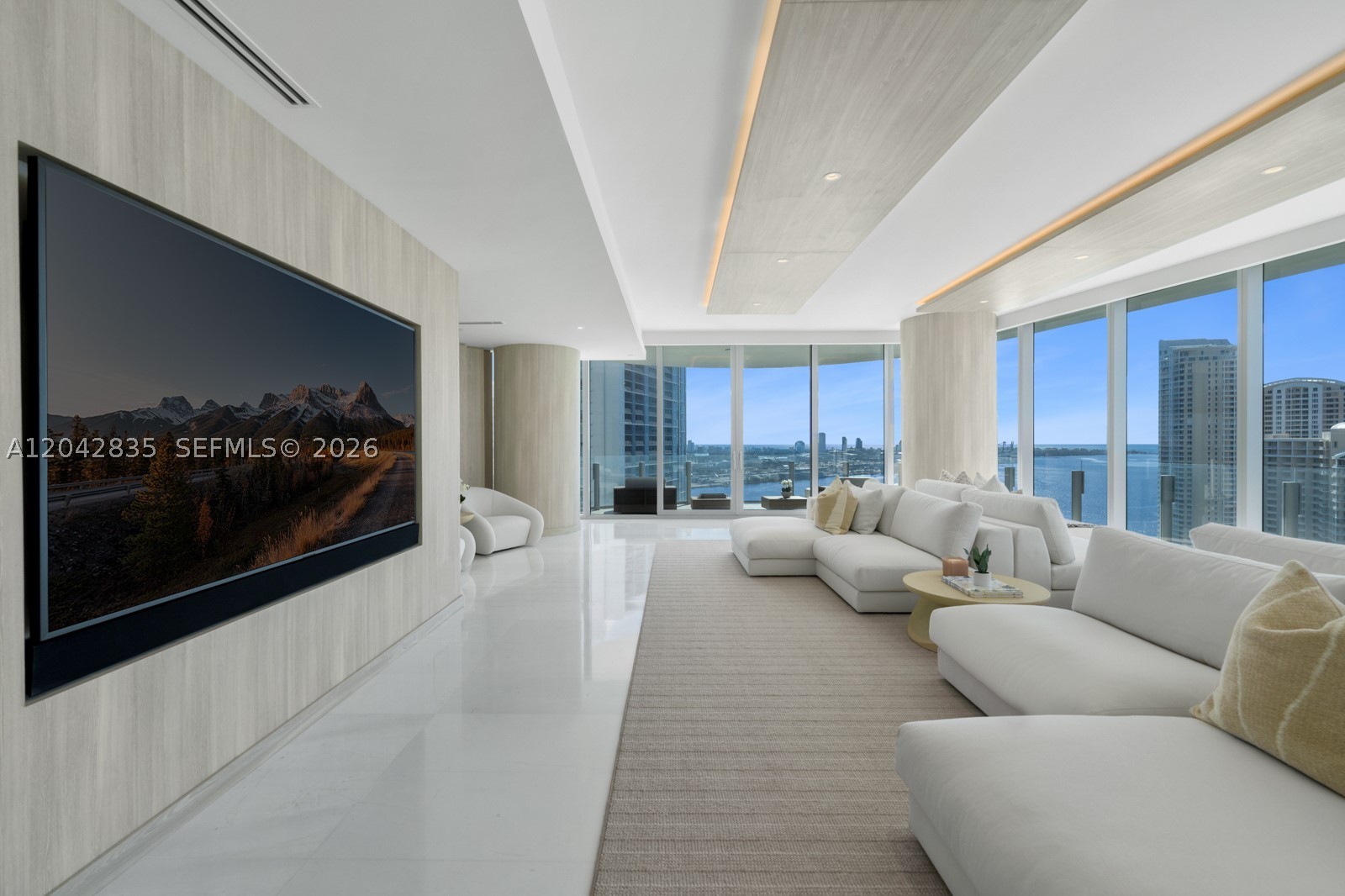 300 Biscayne Blvd Way #2701 Miami, FL 33131