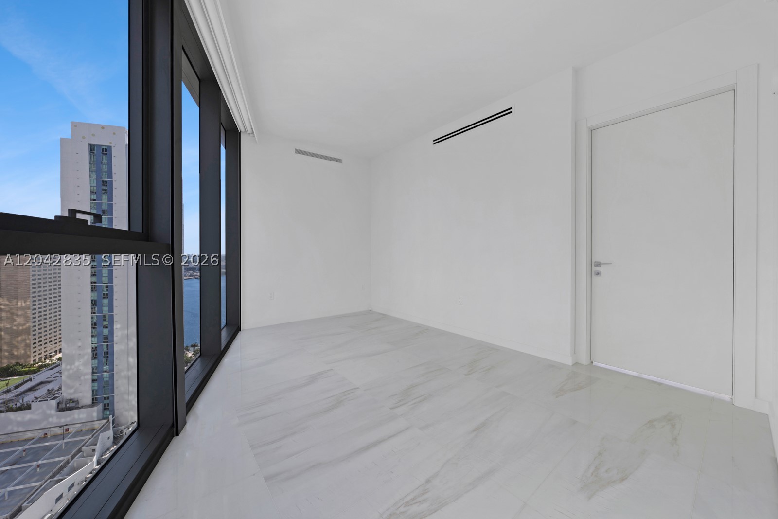 300 Biscayne Blvd Way #2701 Miami, FL 33131
