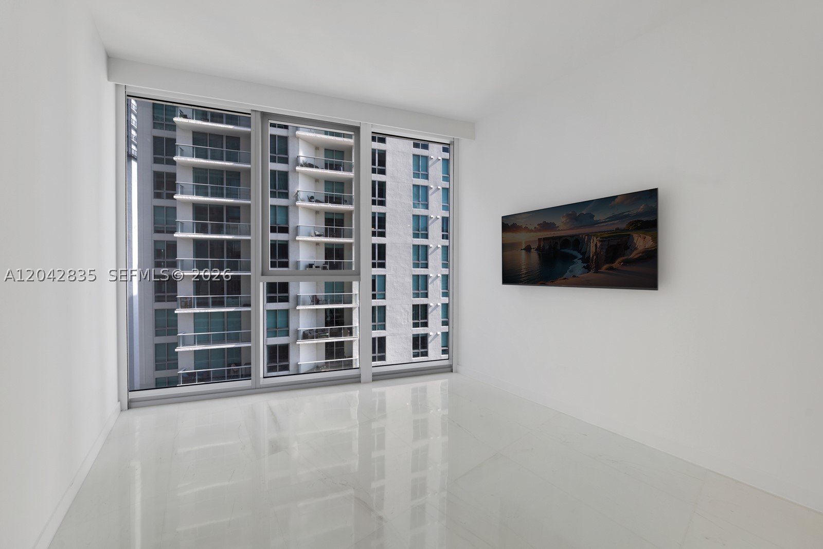 300 Biscayne Blvd Way #2701 Miami, FL 33131