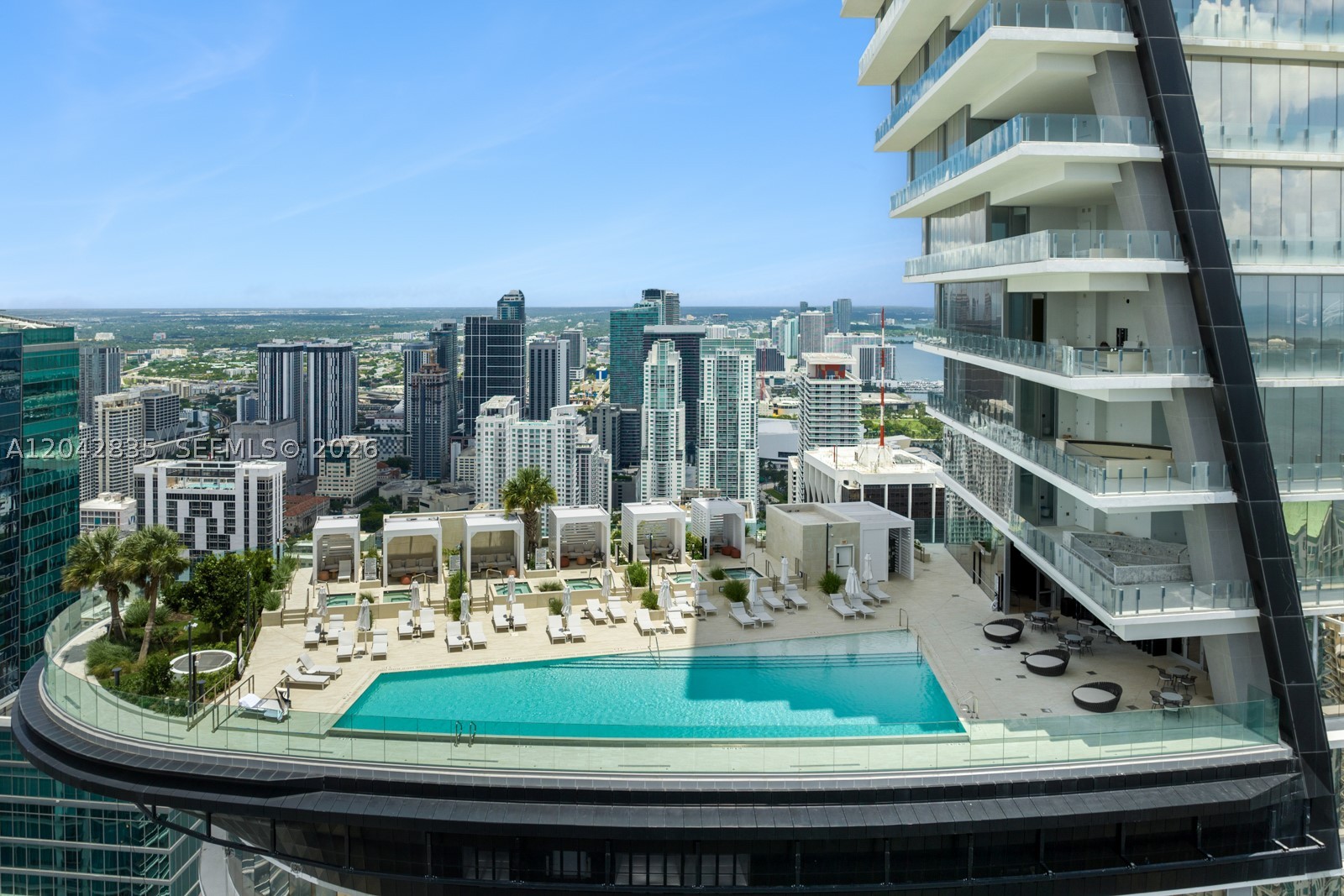 300 Biscayne Blvd Way #2701 Miami, FL 33131