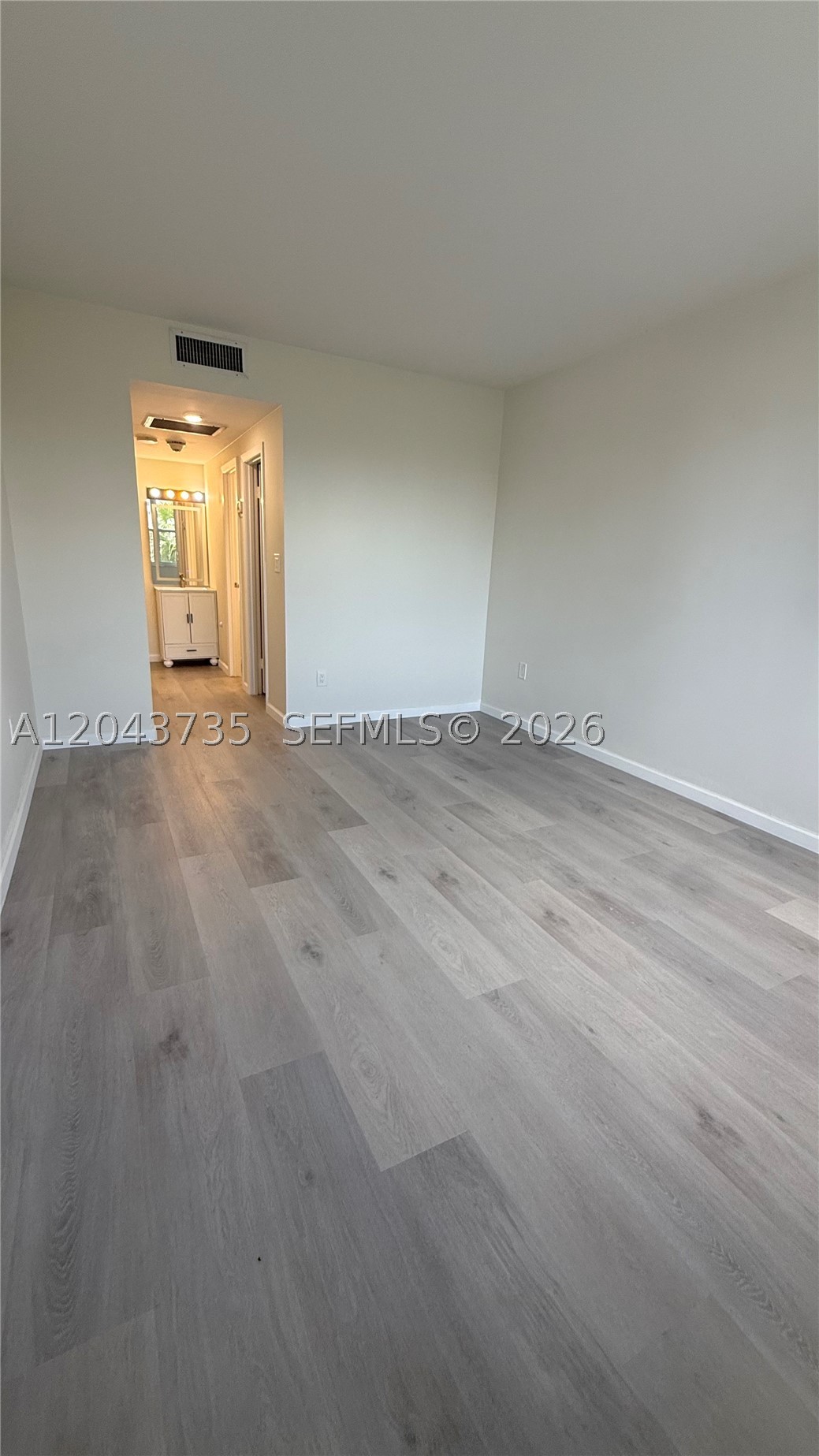 image Arlen House Condo1