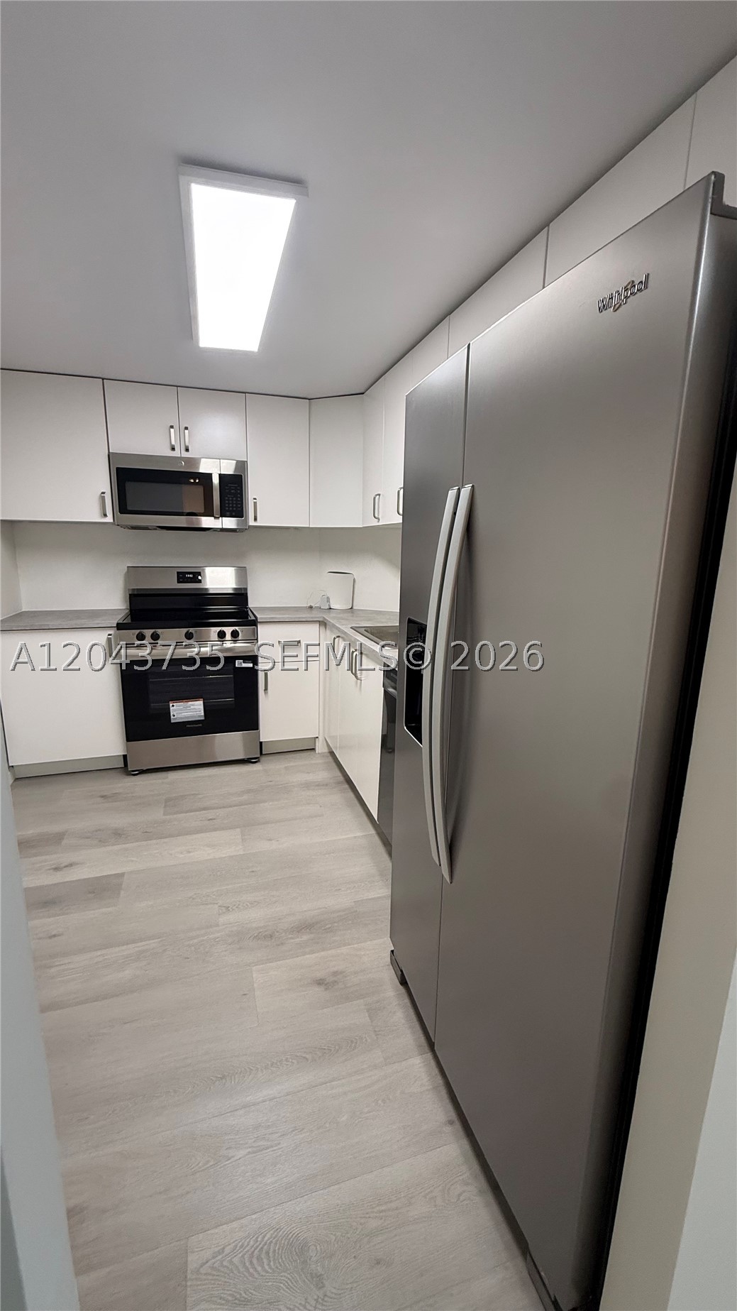 image Arlen House Condo2