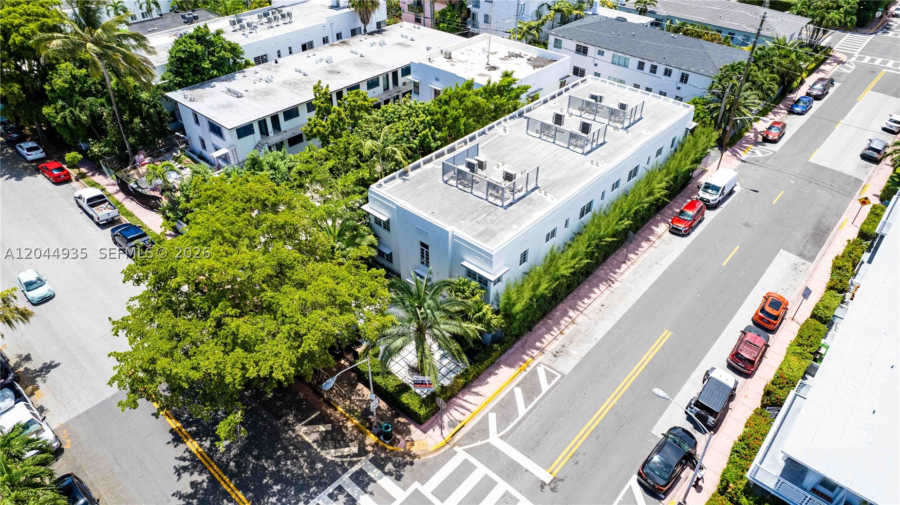960 Jefferson Ave
