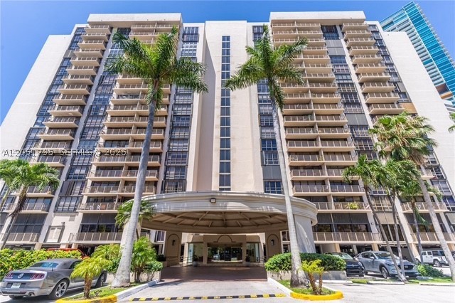 1450 Brickell Bay Dr #801