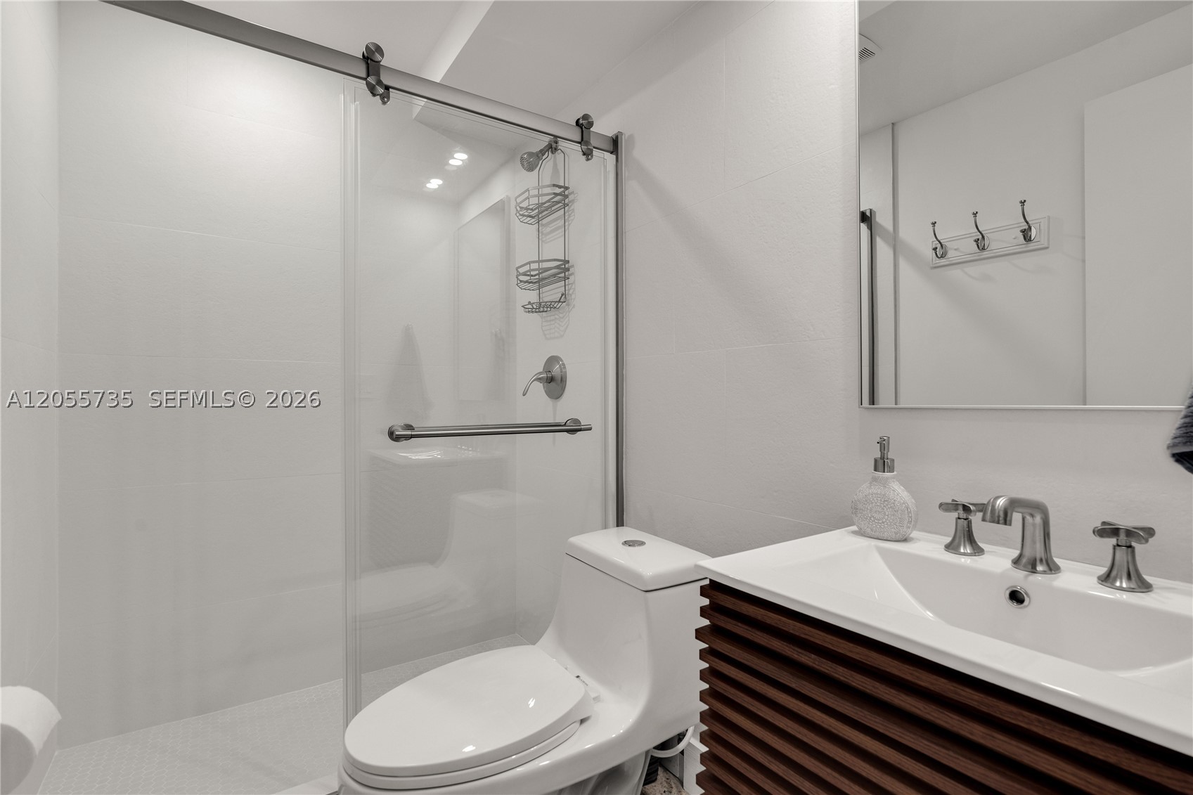 836 SW 1st St #102 Miami, FL 33130