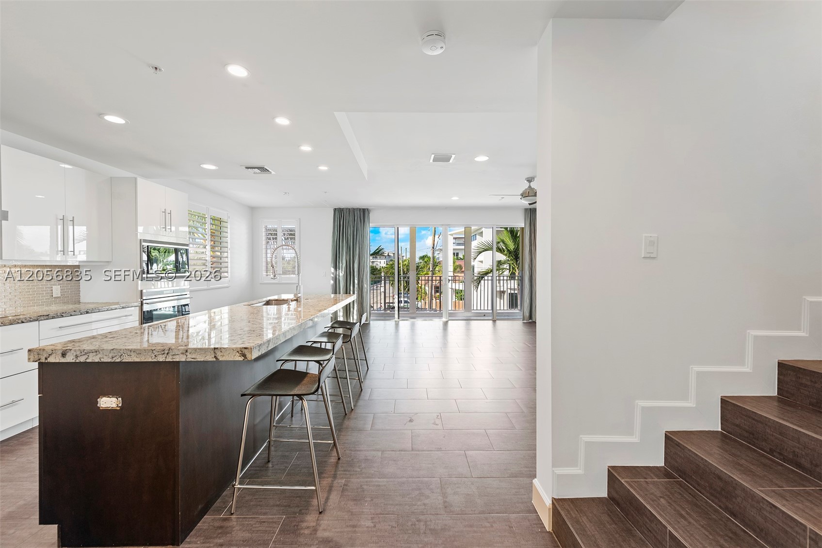 348 Elm St #B-10 Hollywood, FL 33019