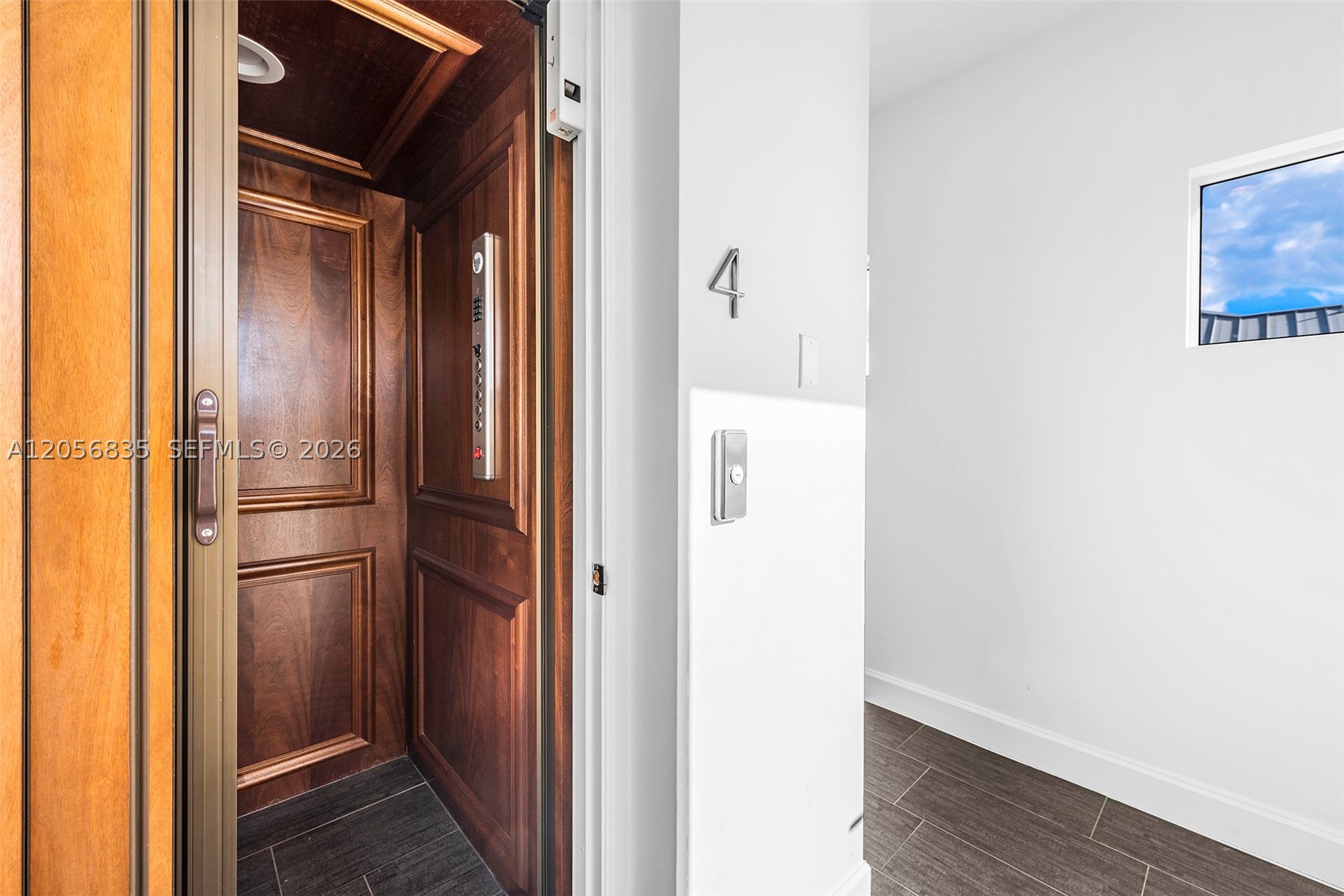 348 Elm St #B-10 Hollywood, FL 33019