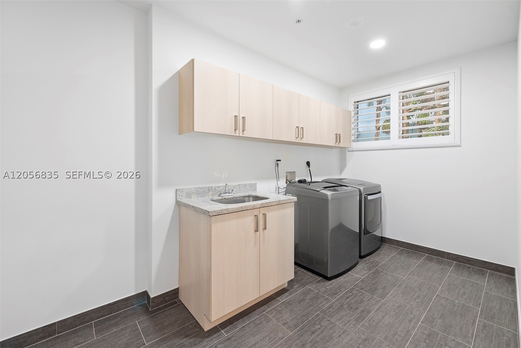 348 Elm St #B-10 Hollywood, FL 33019
