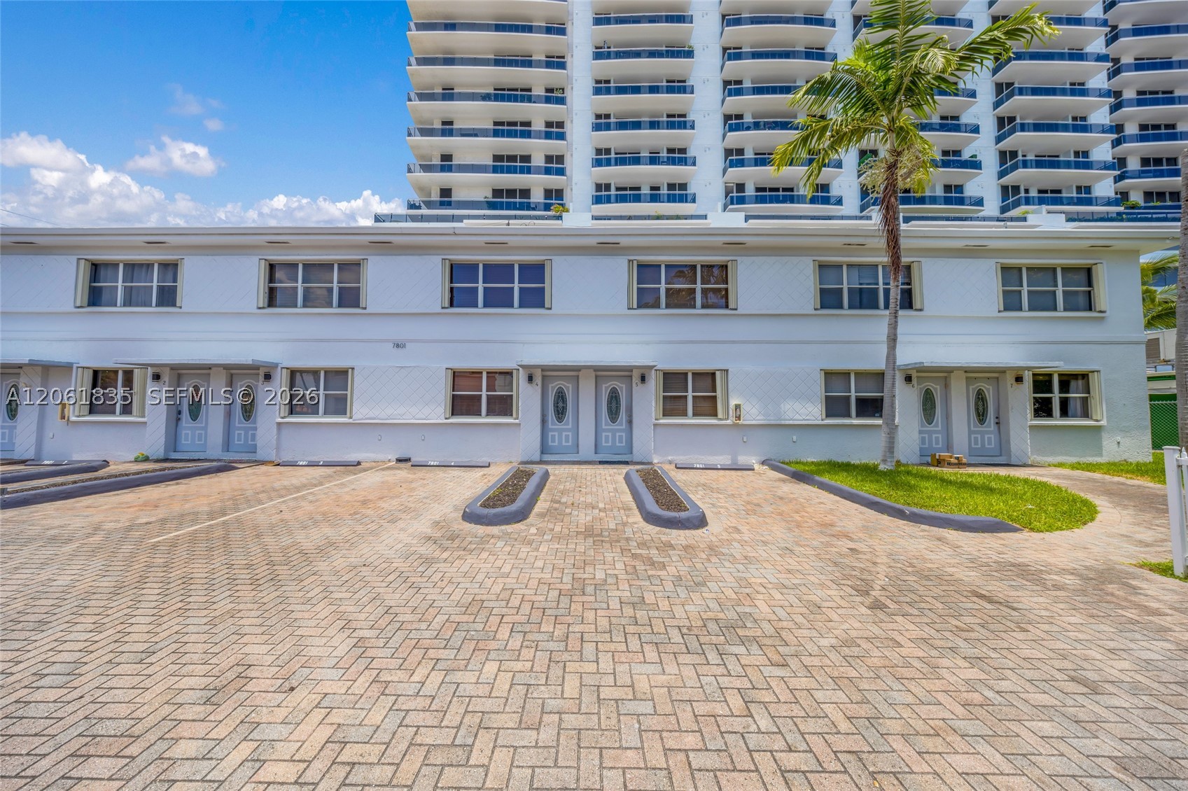 7801 Hispanola Ave #4