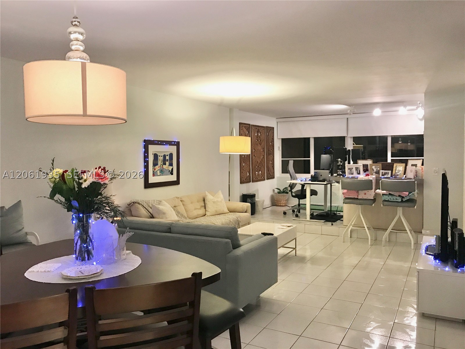 5005 Collins Ave #518