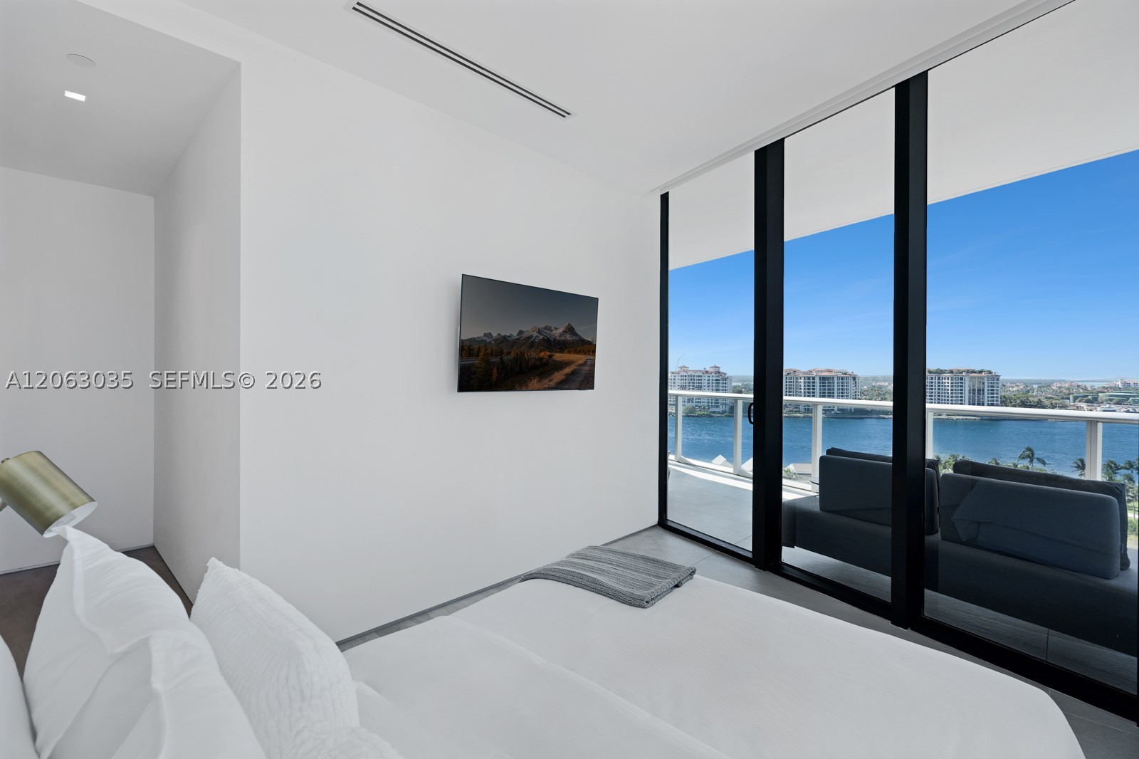 100 S Pointe Dr #1201/1202 Miami Beach, FL 33139
