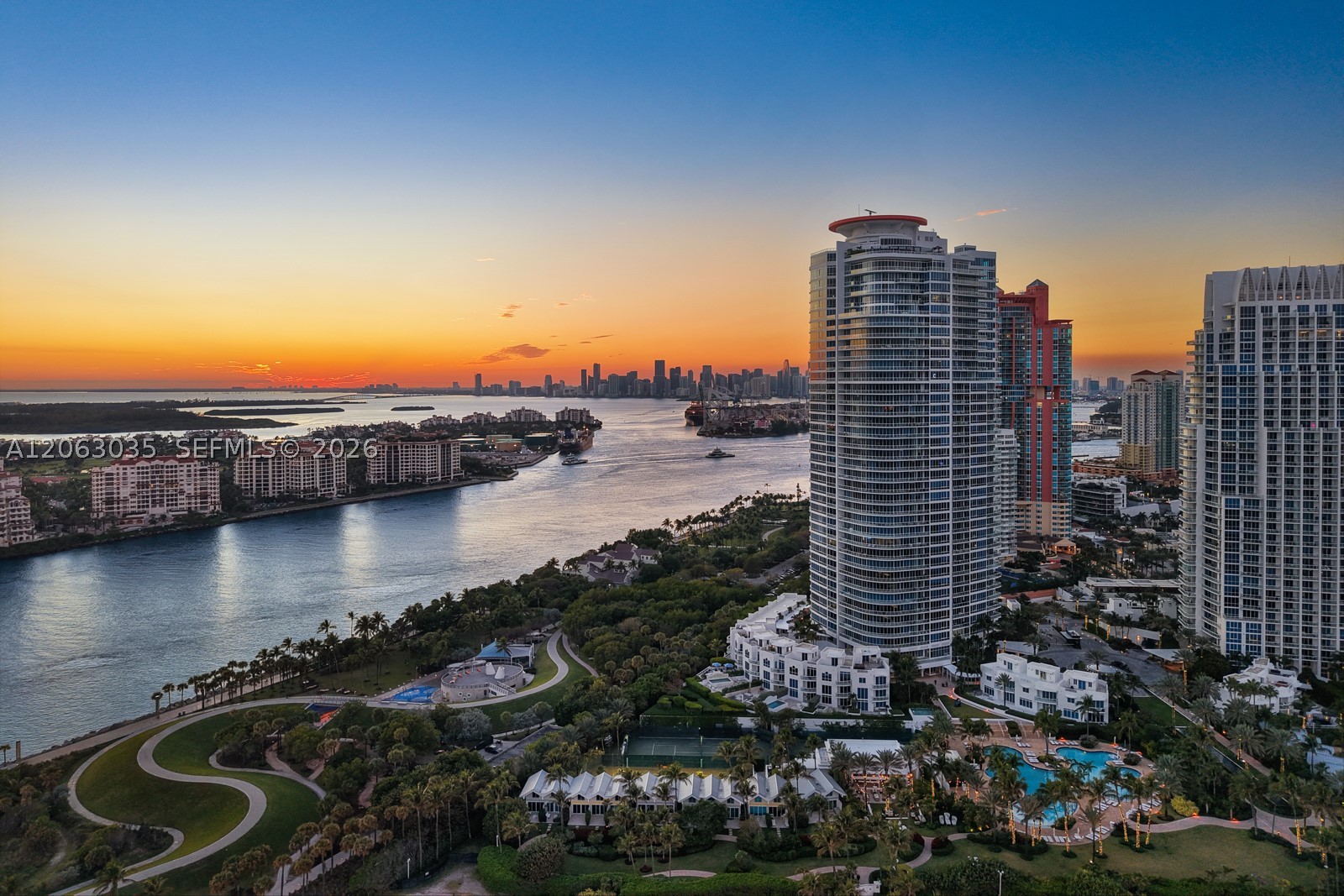 100 S Pointe Dr #1201/1202 Miami Beach, FL 33139