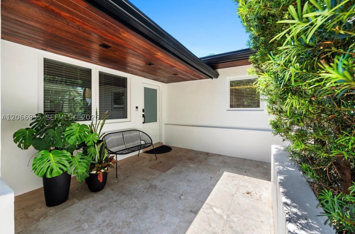 5711 Michelangelo St Coral Gables, FL 33146