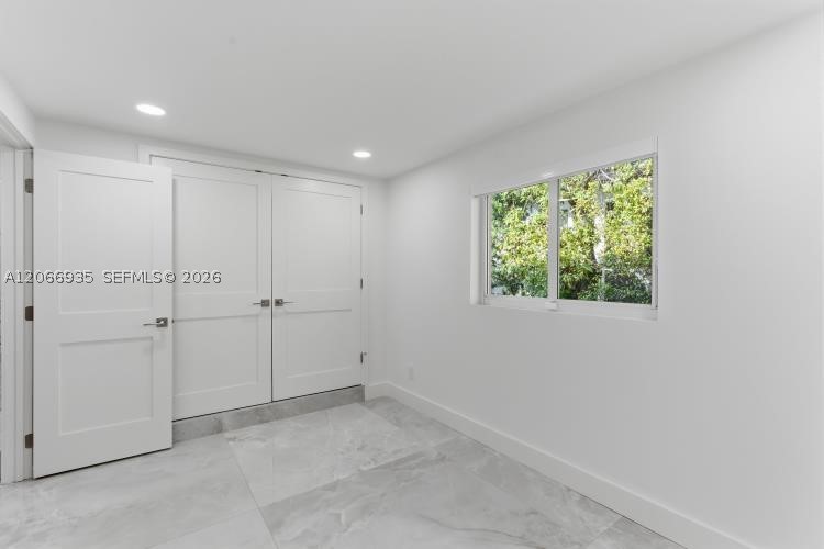291 E Shore Dr E Miami, FL 33133