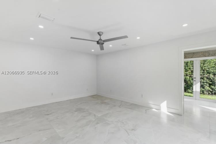 291 E Shore Dr E Miami, FL 33133