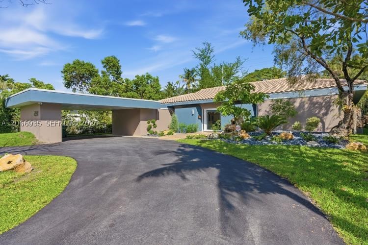 291 E Shore Dr E Miami, FL 33133