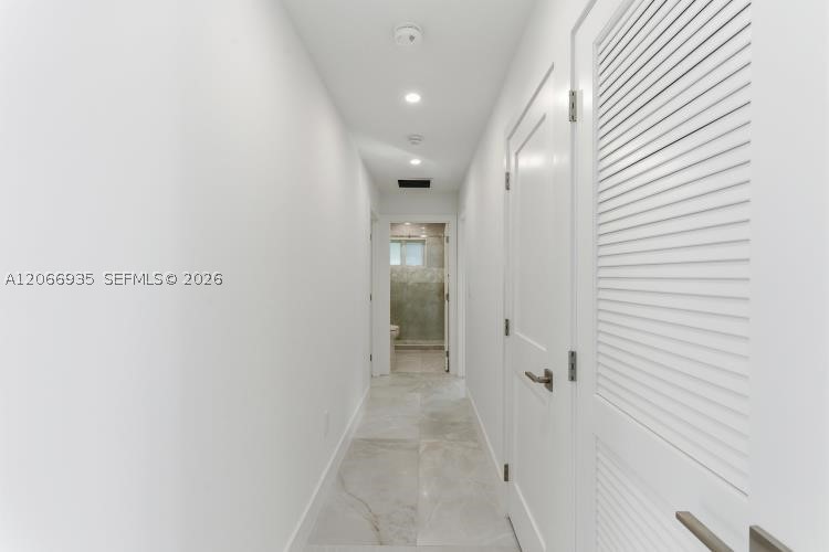 291 E Shore Dr E Miami, FL 33133