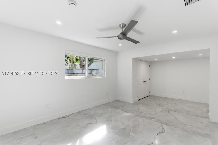 291 E Shore Dr E Miami, FL 33133