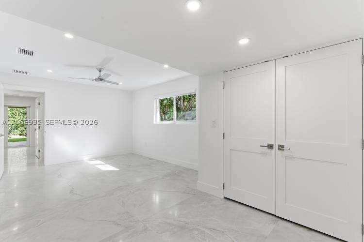 291 E Shore Dr E Miami, FL 33133