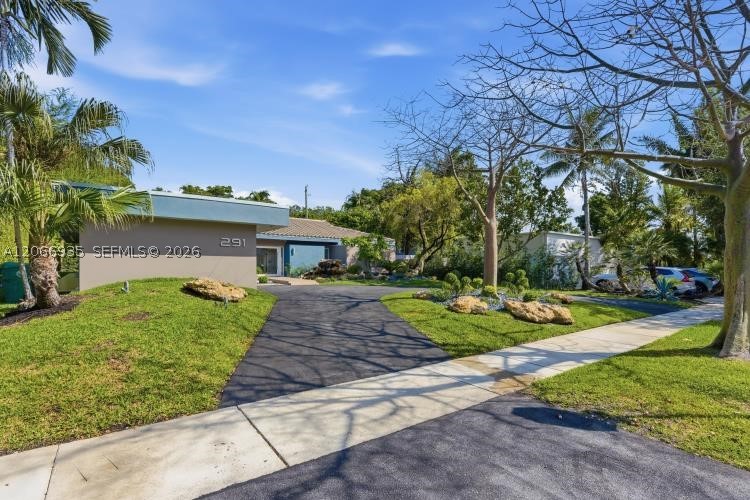 291 E Shore Dr E Miami, FL 33133