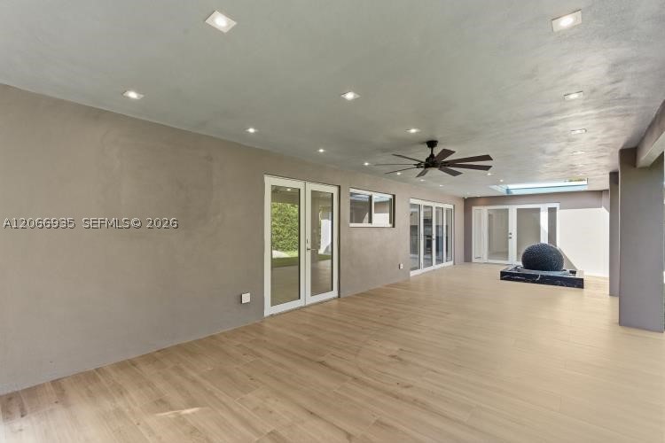 291 E Shore Dr E Miami, FL 33133