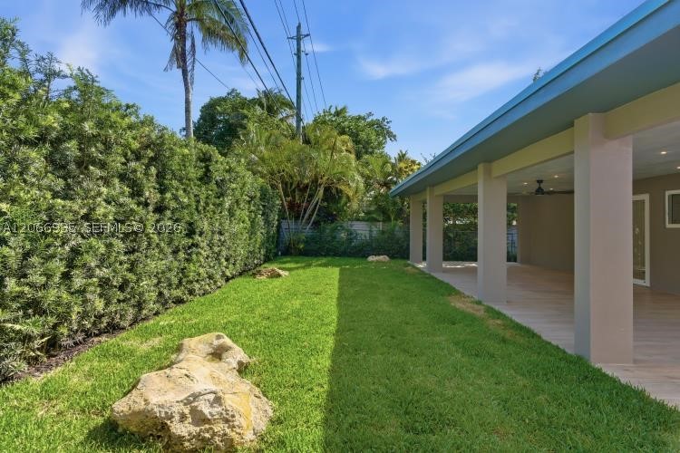 291 E Shore Dr E Miami, FL 33133