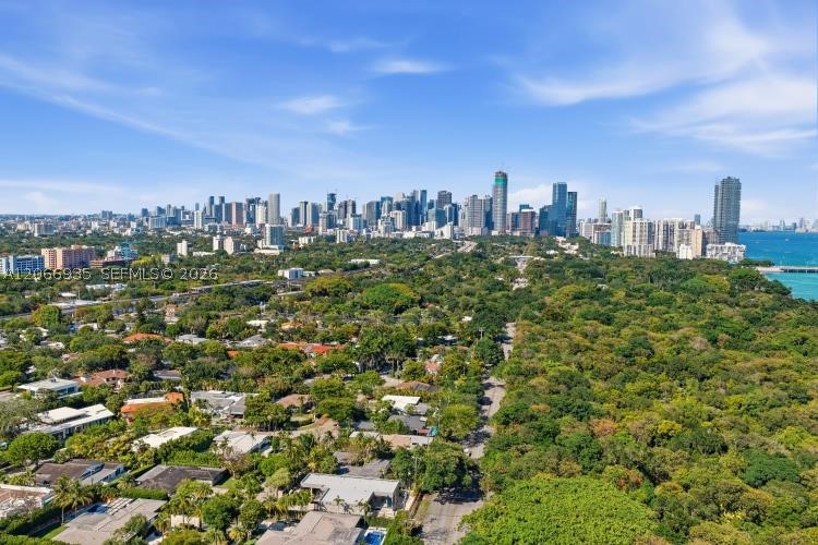 291 E Shore Dr E Miami, FL 33133