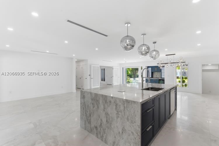 291 E Shore Dr E Miami, FL 33133
