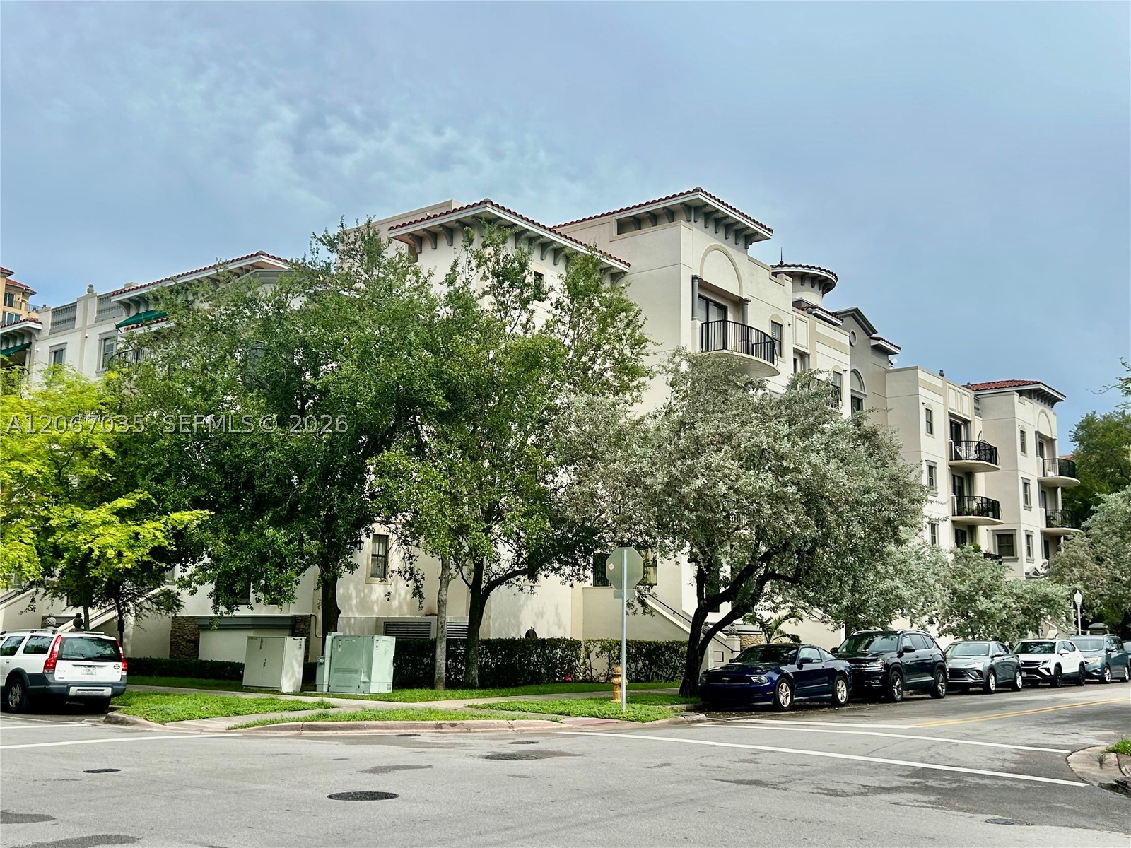 1650 Galiano St #307