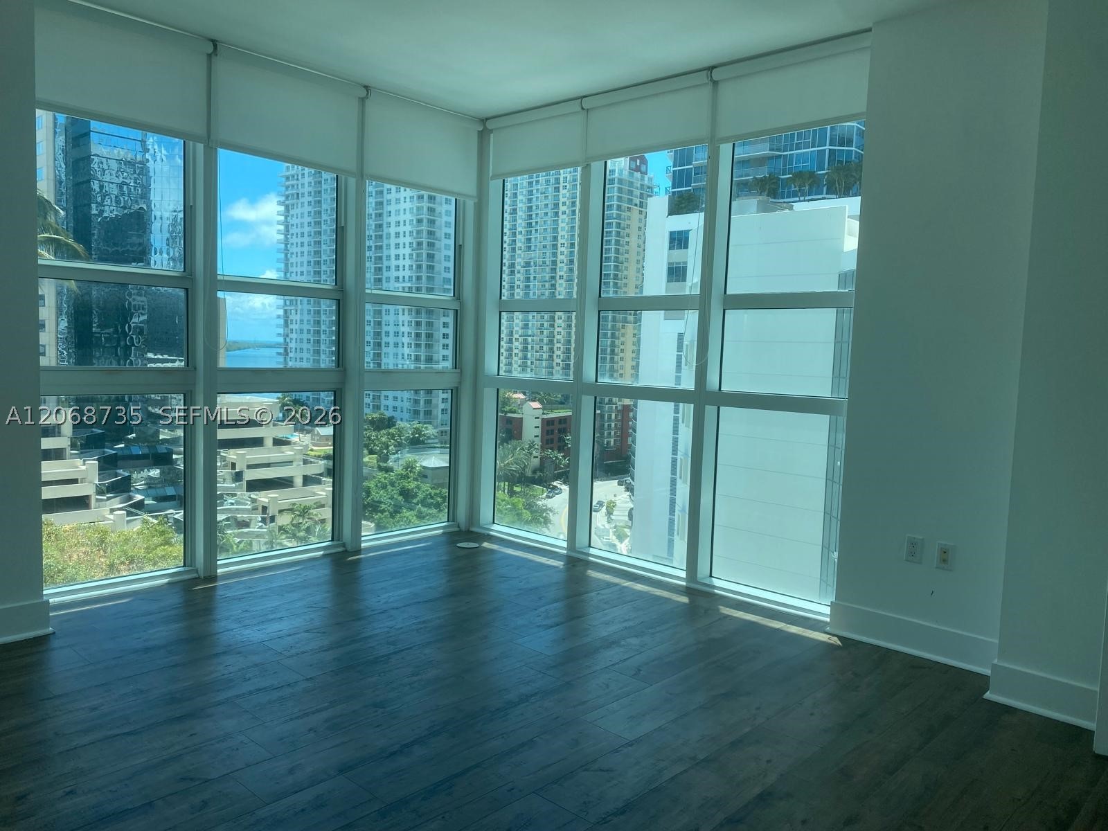 image The Plaza on Brickell West4
