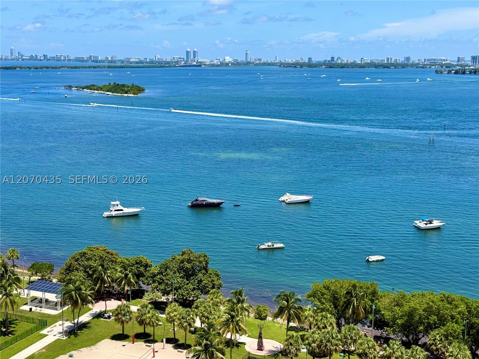 1750 N Bayshore Dr #2202
