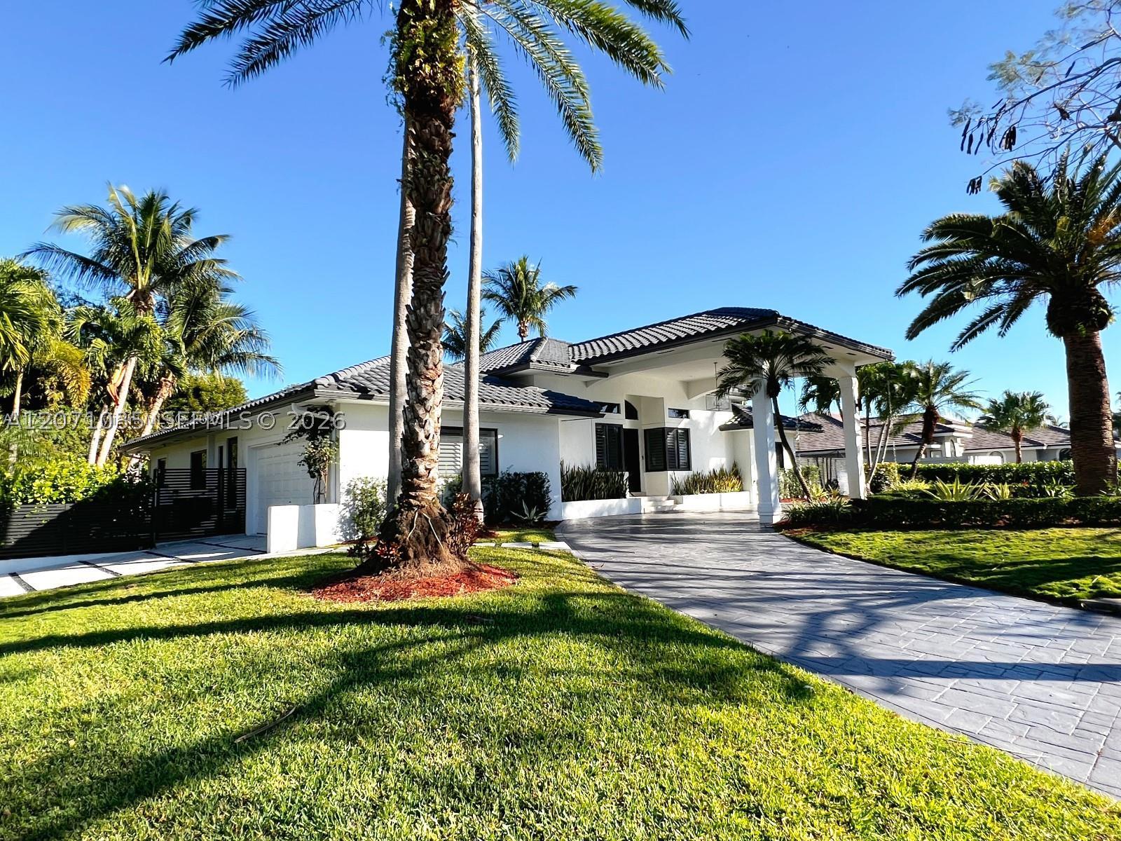 17615 SW 80th Palmetto Bay, FL 33157