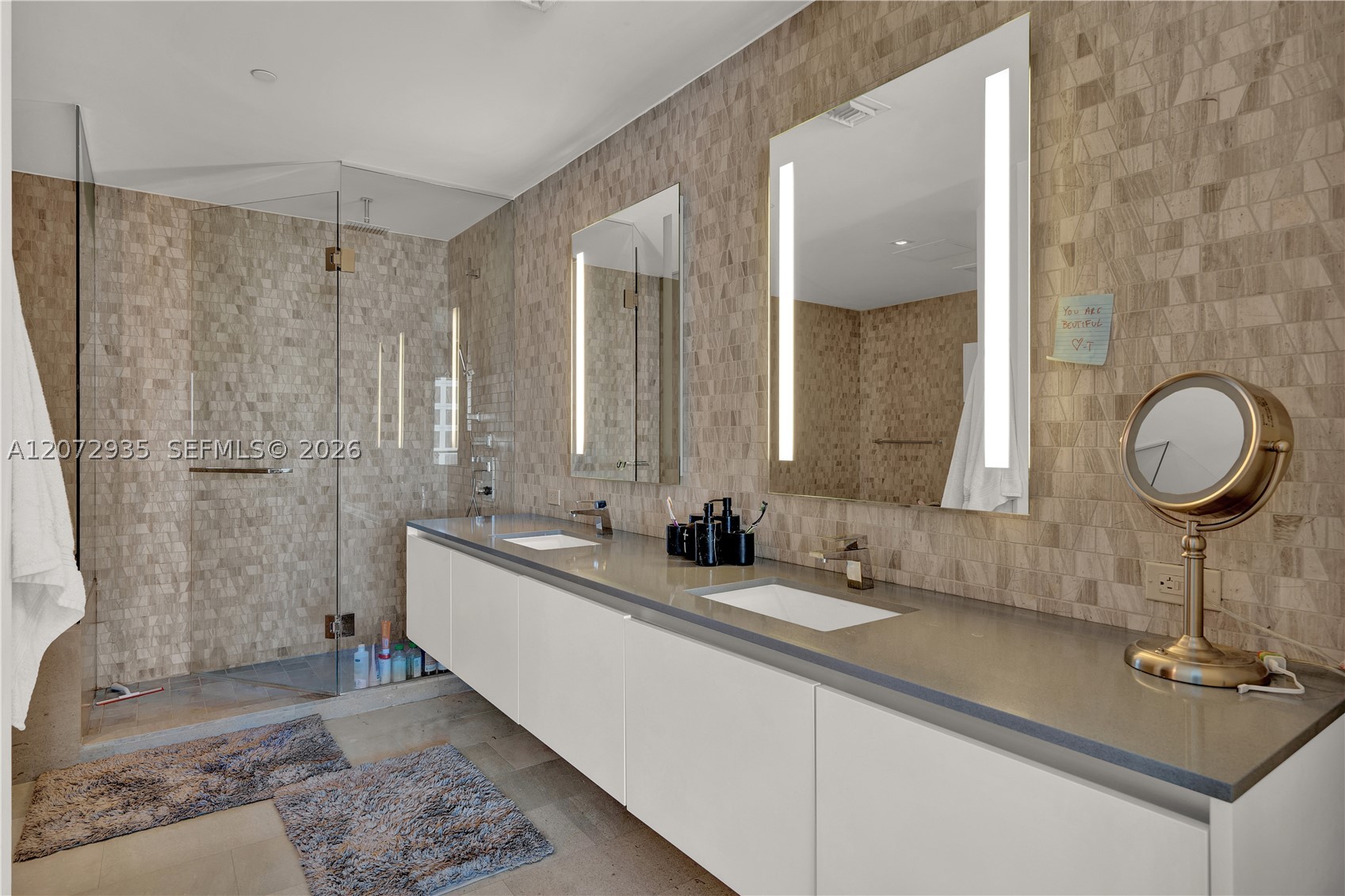 68 SE 6th St #1207 Miami, FL 33131
