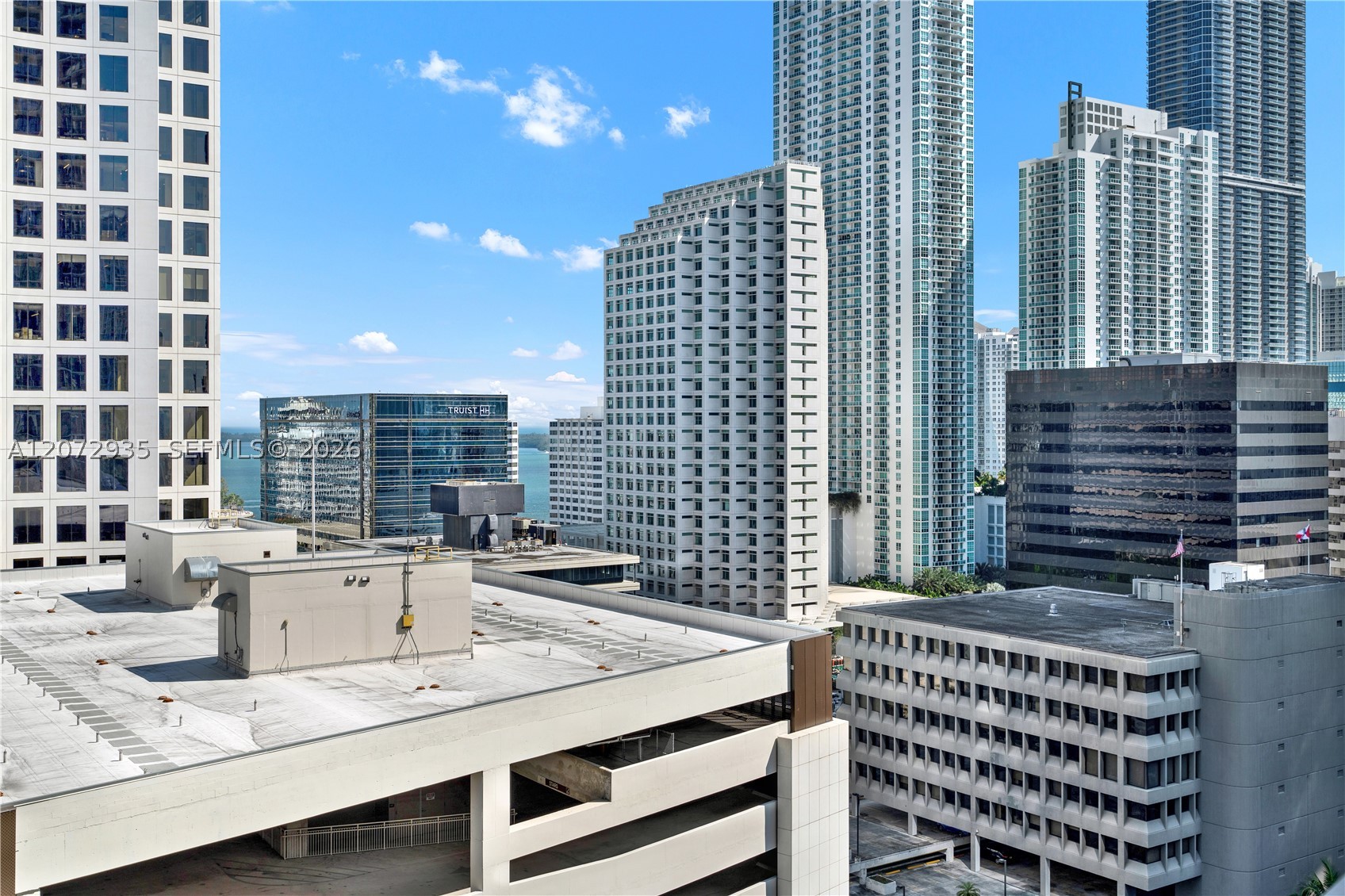 68 SE 6th St #1207 Miami, FL 33131