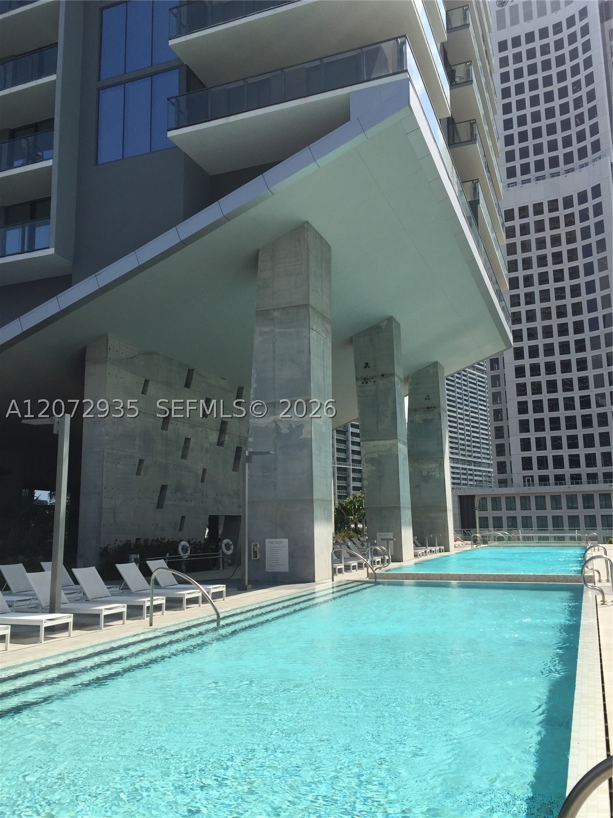 68 SE 6th St #1207 Miami, FL 33131