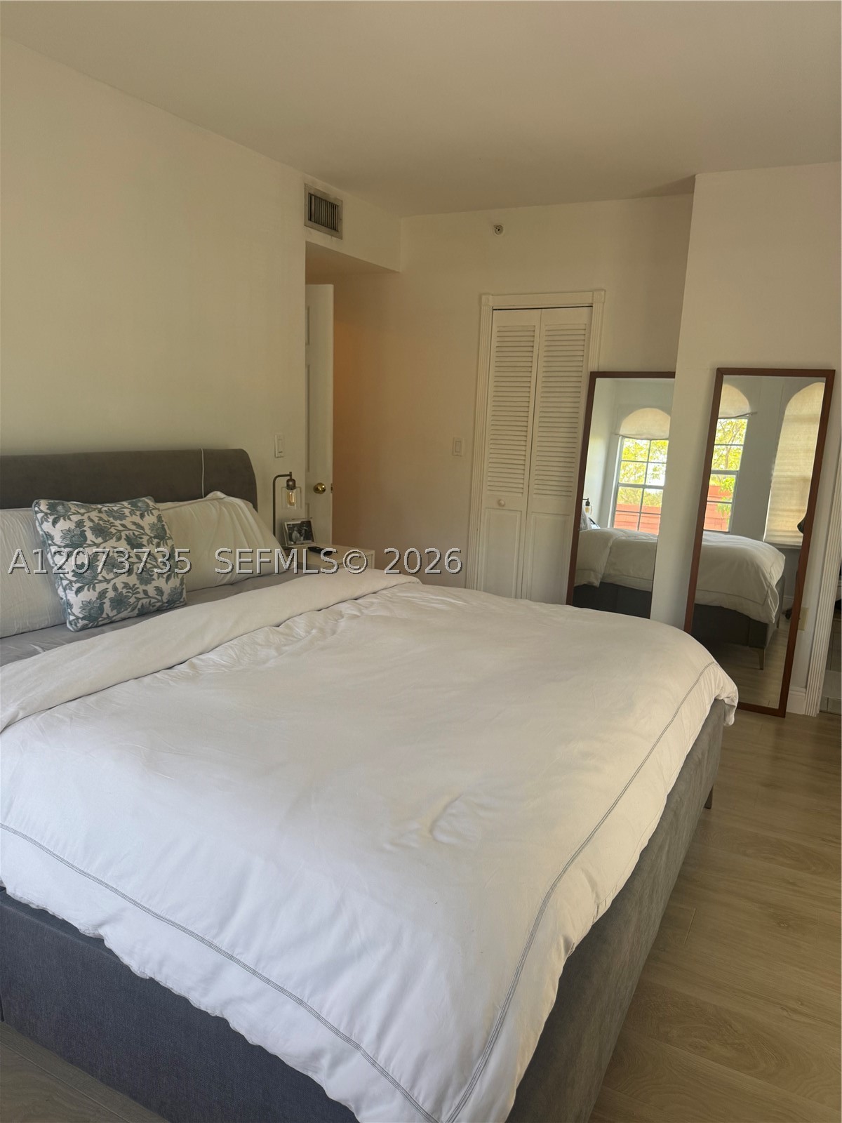 323 Navarre Ave #301 Coral Gables, FL 33134