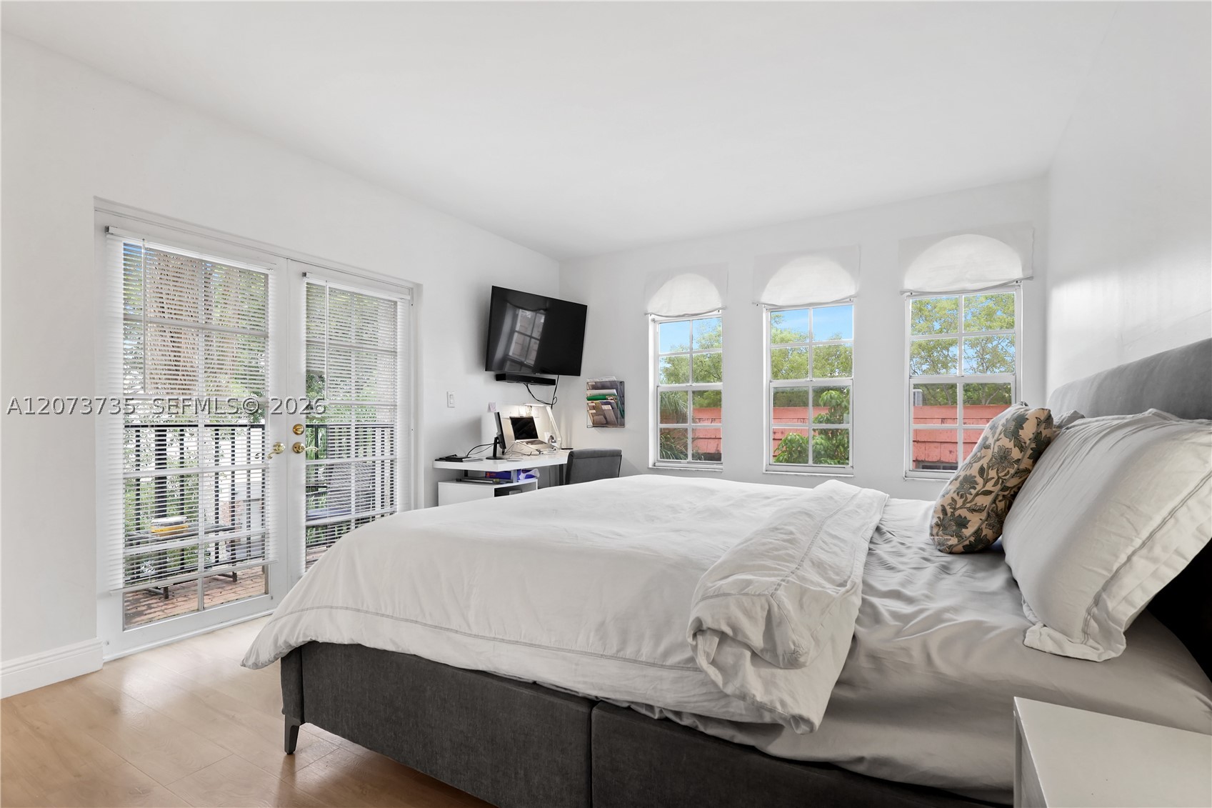 323 Navarre Ave #301 Coral Gables, FL 33134