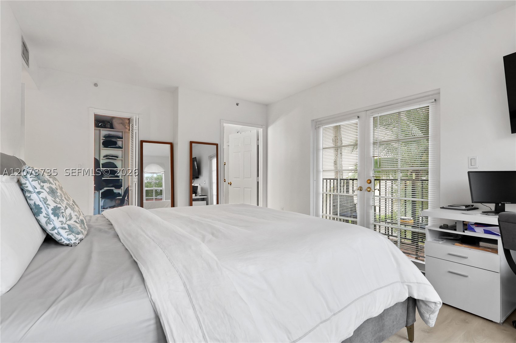 323 Navarre Ave #301 Coral Gables, FL 33134