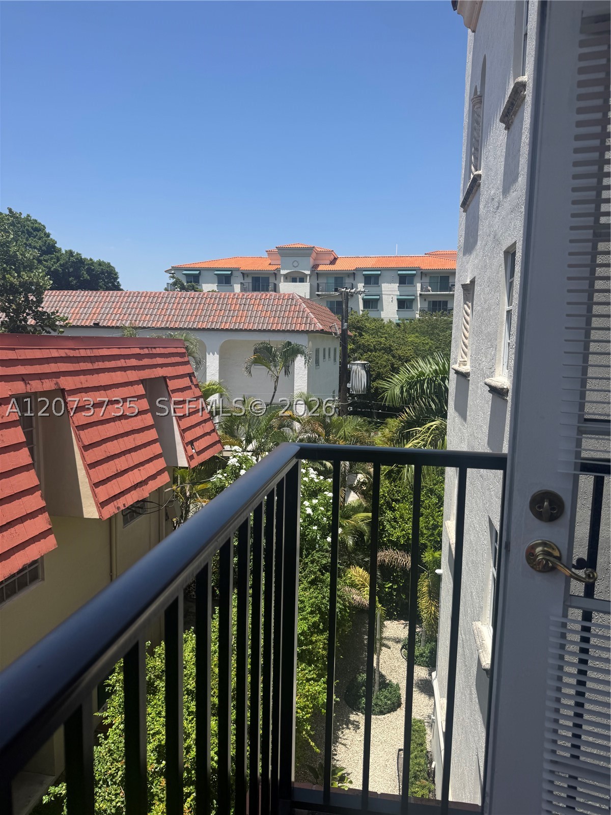 323 Navarre Ave #301 Coral Gables, FL 33134