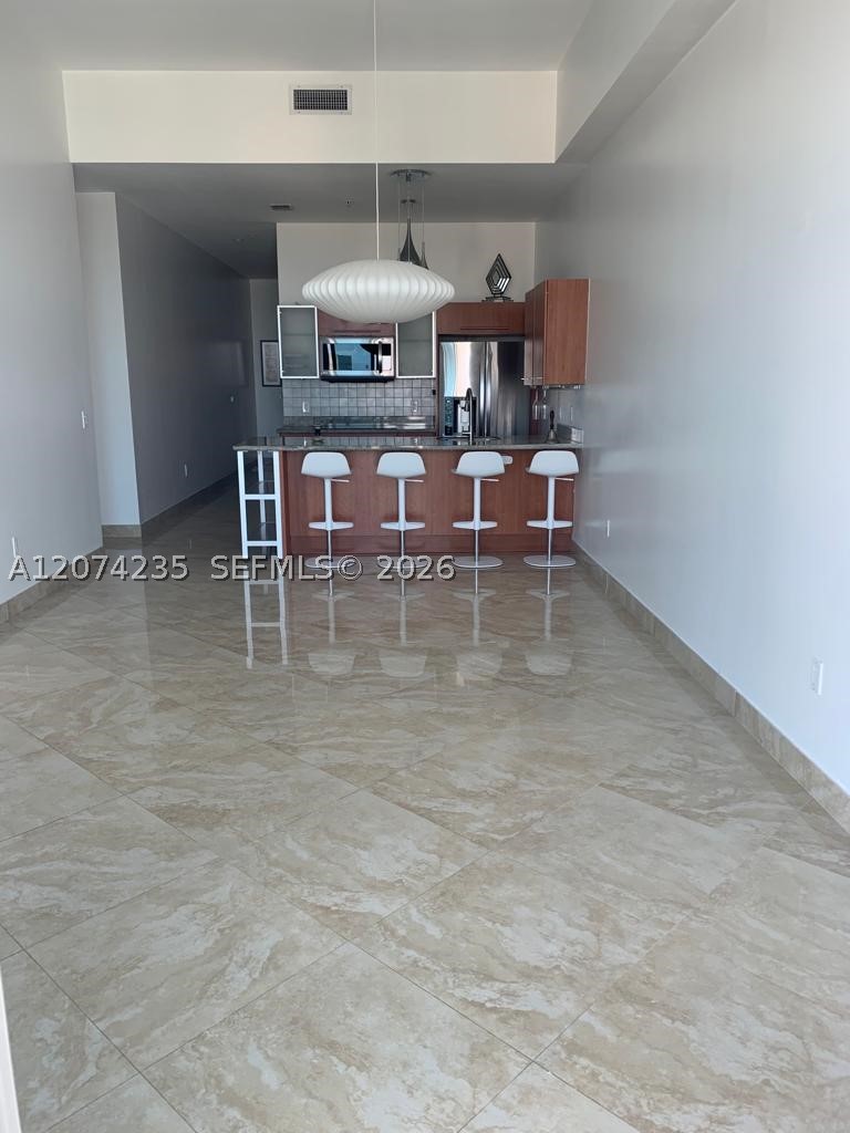 185 SW 7th St #4303 Miami, FL 33130