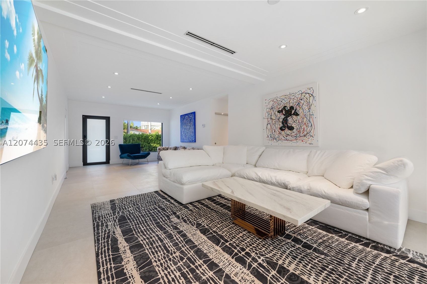 900 W 47th Ct Miami Beach, FL 33140