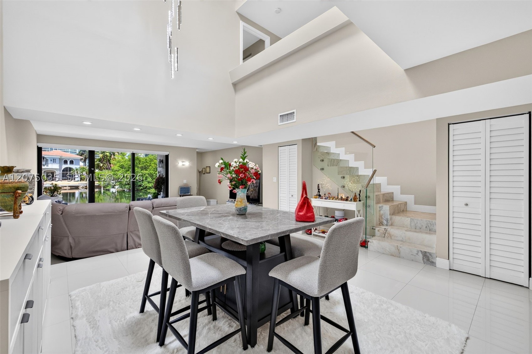 203 Poinciana Dr #103 Sunny Isles Beach, FL 33160