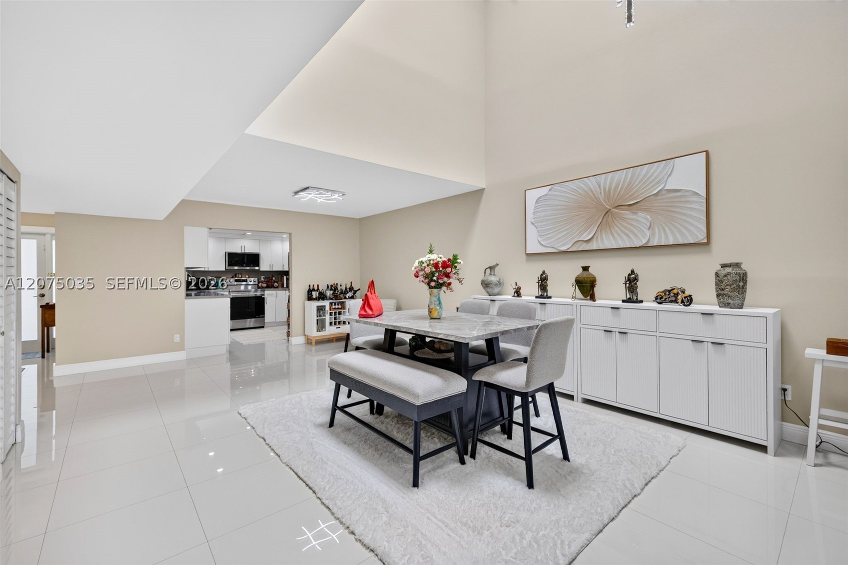 203 Poinciana Dr #103 Sunny Isles Beach, FL 33160