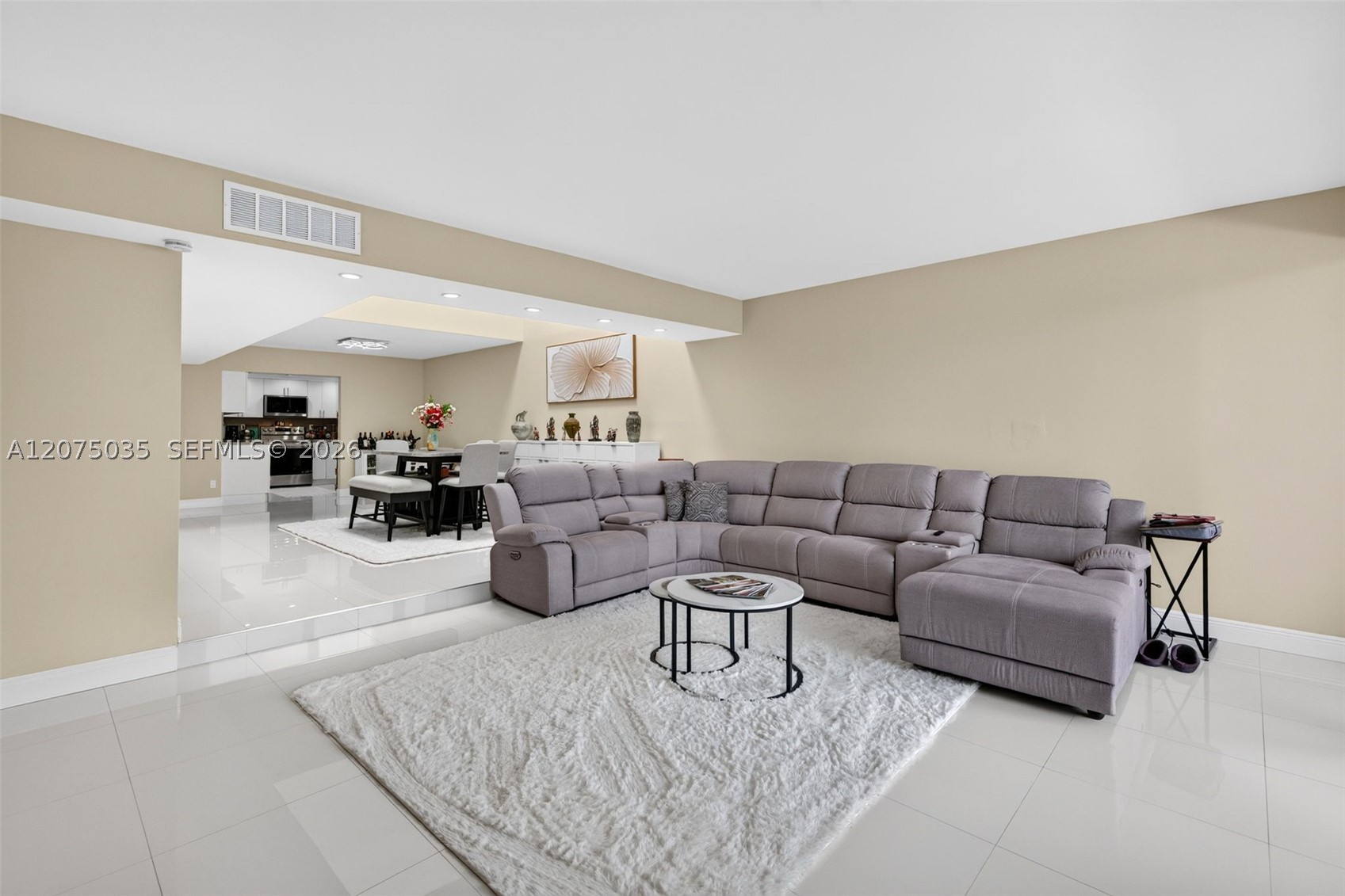 203 Poinciana Dr #103 Sunny Isles Beach, FL 33160