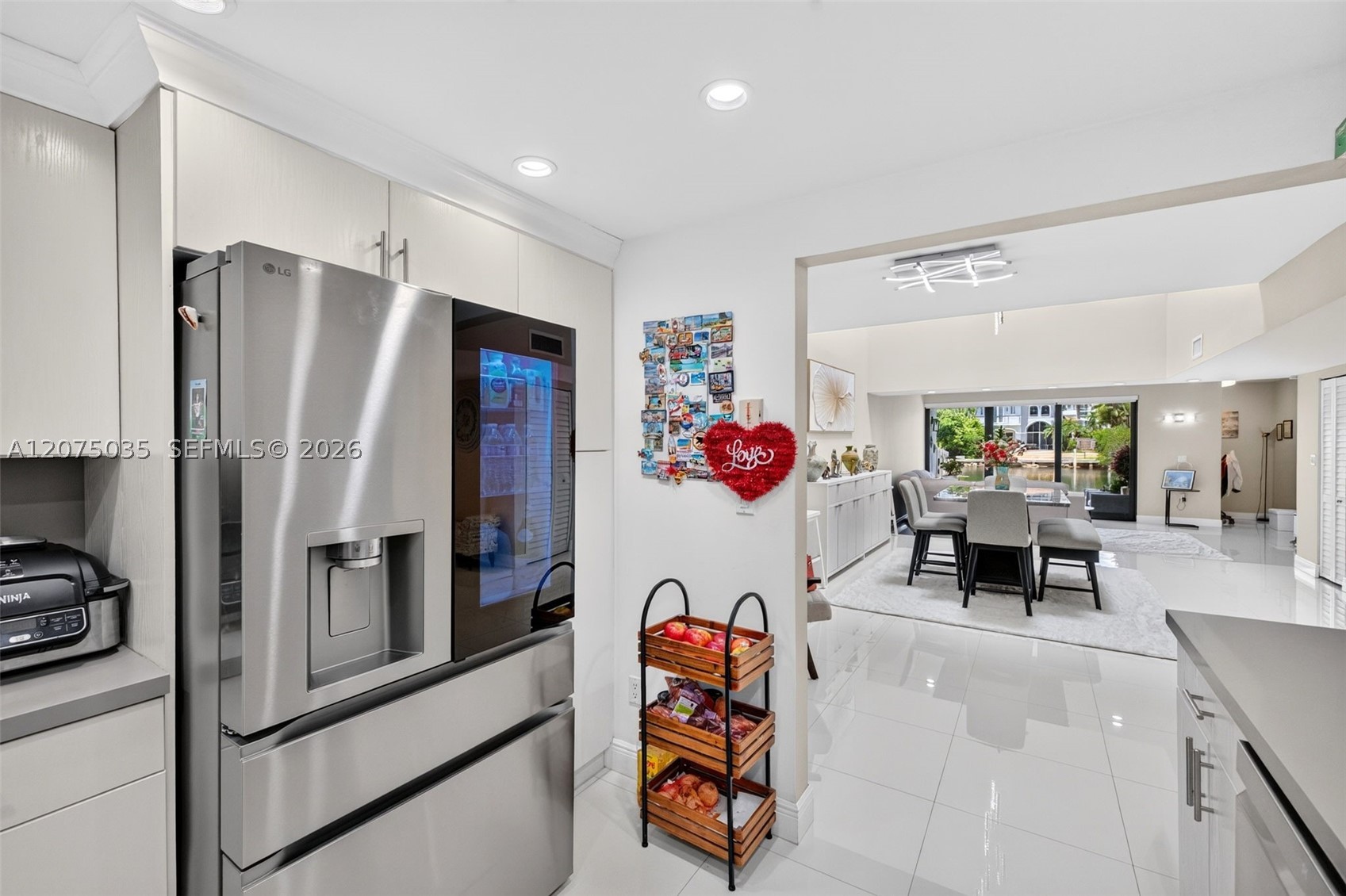 203 Poinciana Dr #103 Sunny Isles Beach, FL 33160